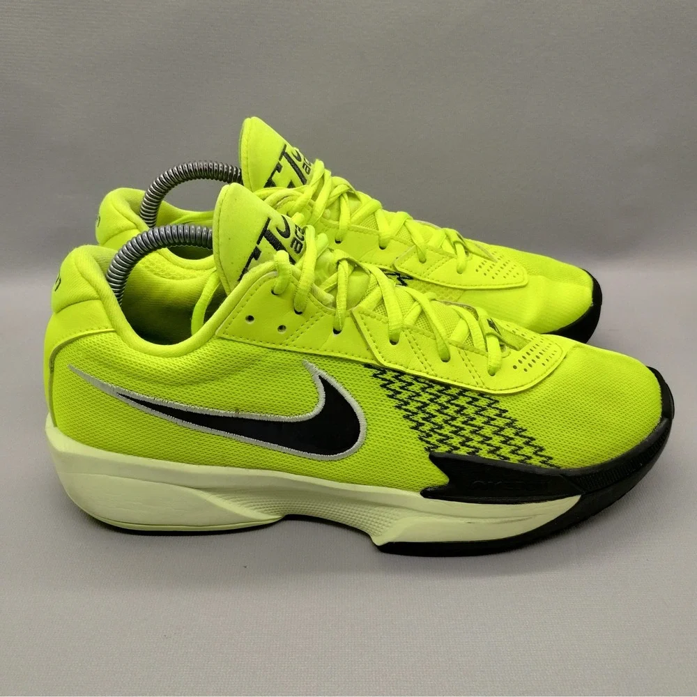 Nike Air Zoom GT Cut Academy Volt Black Mens Basketball Shoes Size 8.5 Sneakers